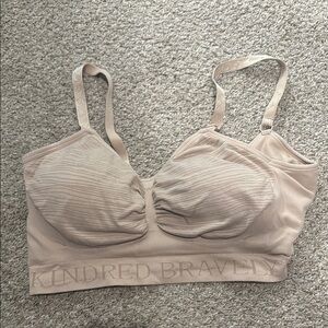 Kindred Bravely Sublime Hands Free Pumping and Nursing Bra